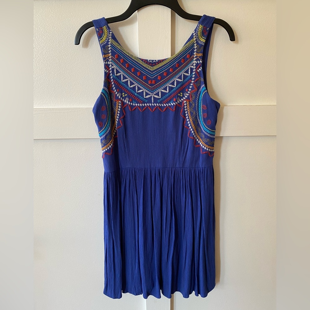 Women’s - size M - blue dress with embroidered detail on the front